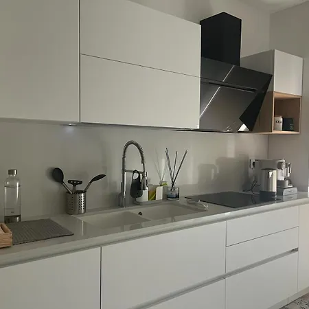 Casa Frami, Un Di Casa 바리